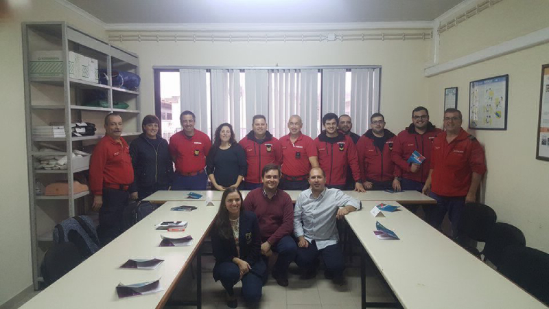 Membres de la brigade des sapeurs-pompiers de Praia da Vitoria ayant participé à la « Semaine de l’AVC » sur l’île de Terceira